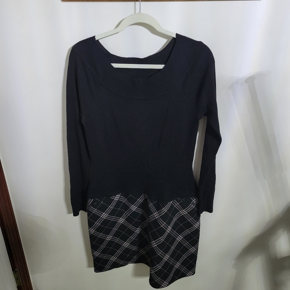 WHBM Long Sleeve Sweater Plaid Skirt Dress Winter Dress 1PC, Size 10